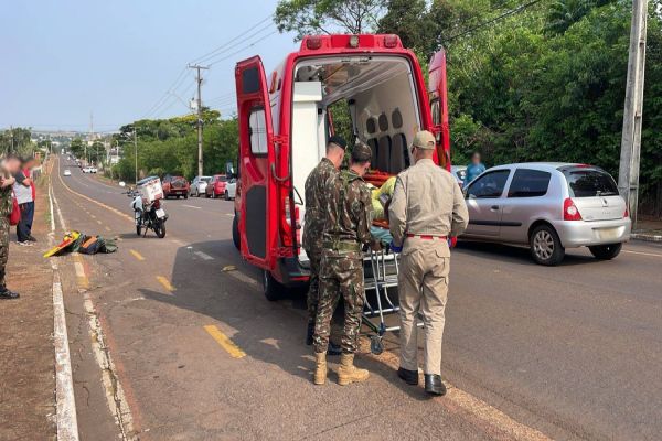 Idosa de 80 anos é atropelada por moto na Rua da Lapa em Cascavel