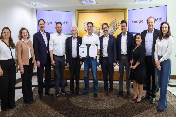 Paraná firma parceria com Google para qualificar alunos de escolas profissionalizantes