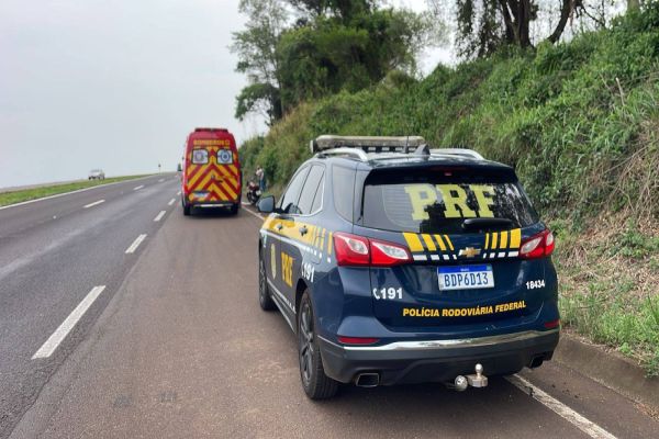 Duas pessoas ficam feridas após pneu de moto estourar na BR-163, em Cascavel
