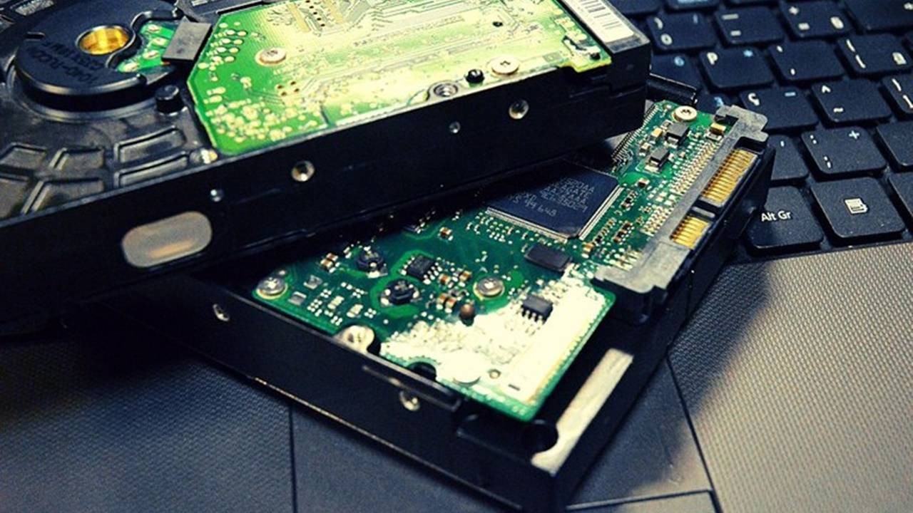 Imagem referente à notícia: Polícia Federal realiza Operação "Cyber Guardian" no combate à pornografia infantil em Cascavel