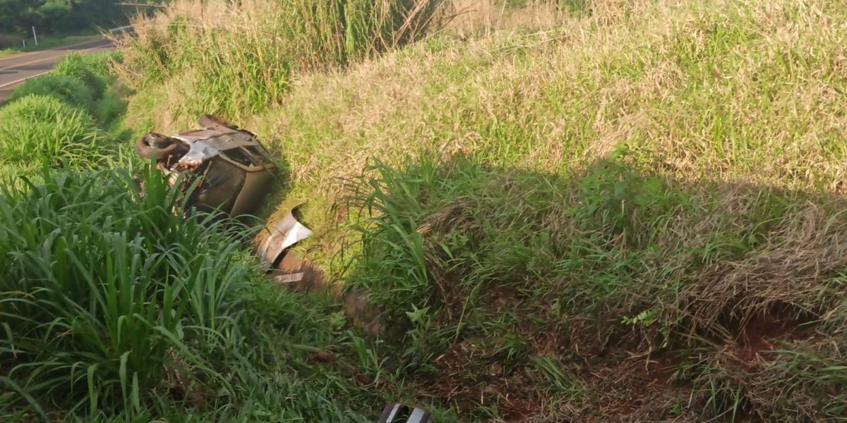 Três pessoas ficam feridas em acidente na PR-585, próximo a São Pedro do Iguaçu