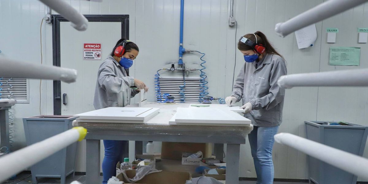 Paraná lidera colocação de mulheres no mercado de trabalho via Rede Sine em 2024