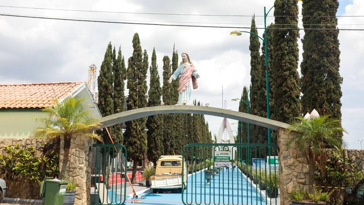Programação Religiosa: Dia de Finados terá missas nos cemitérios de Cascavel
