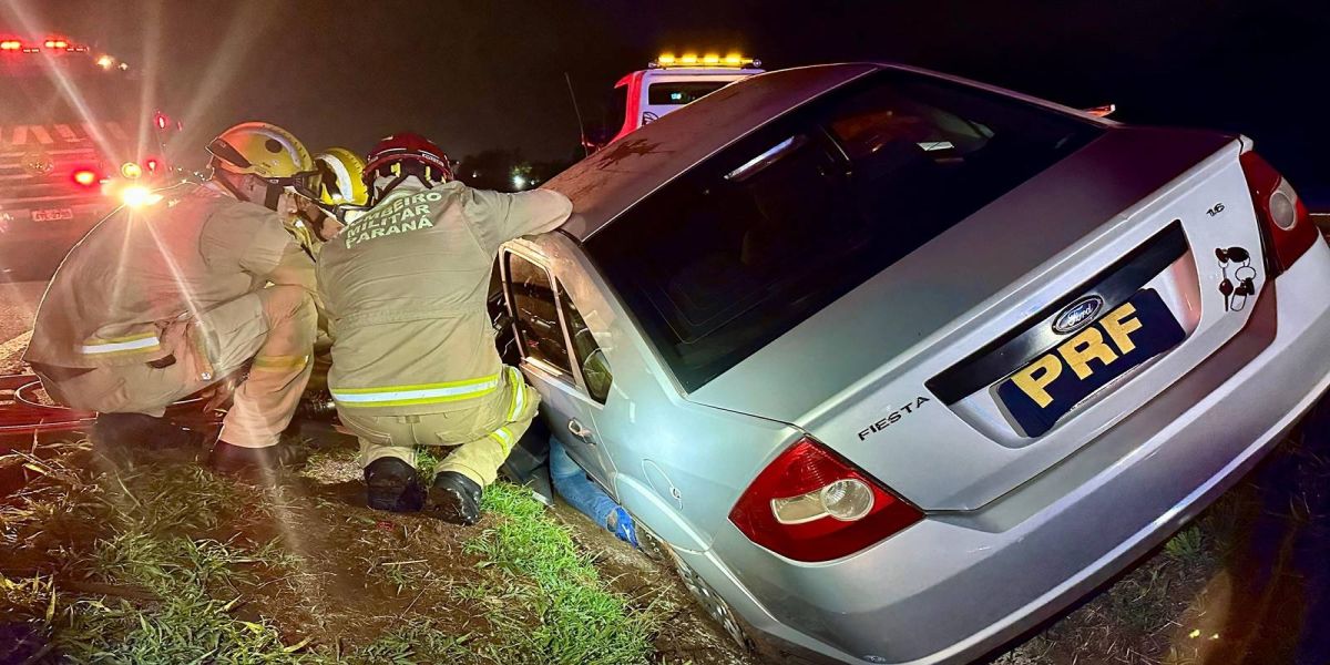 Traficante tenta fugir da PRF, mas fica preso após pular de carro em movimento na BR-277