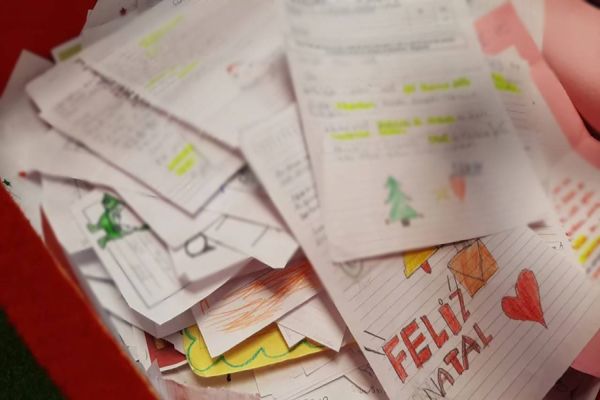 Campanha Cartinhas de Natal busca padrinhos para 1.500 crianças em Cascavel