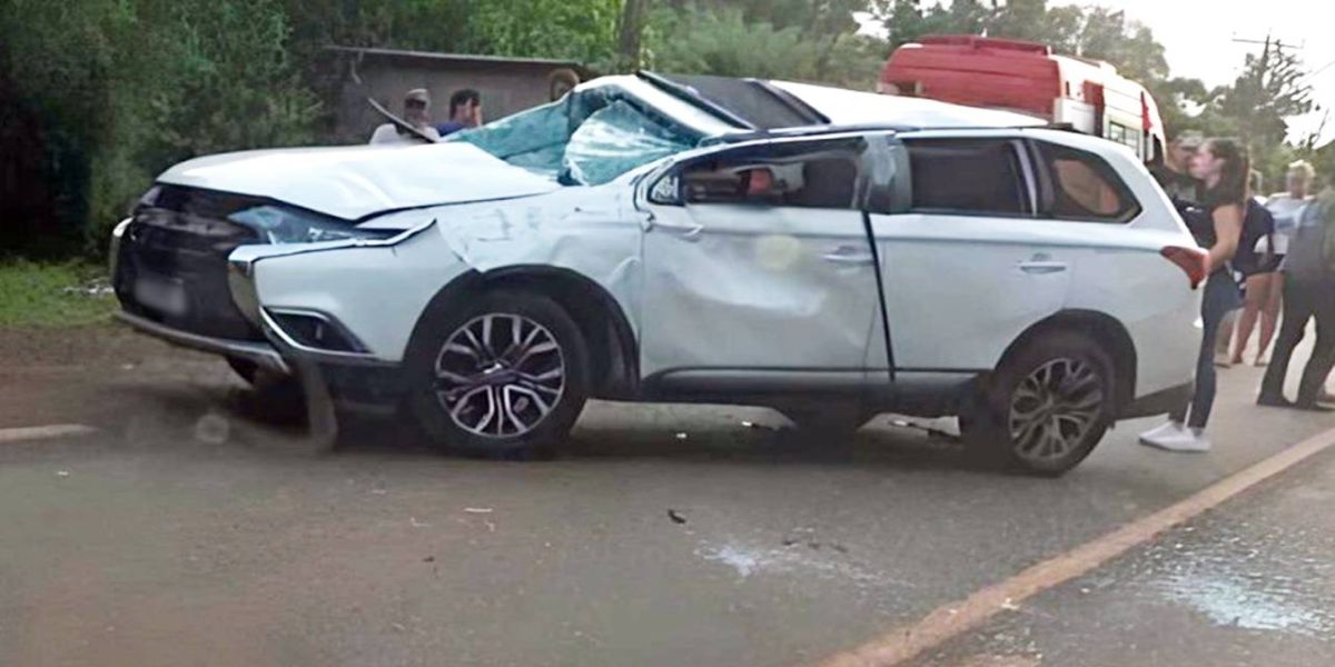 Cantor Paulinho Dill sofre acidente na RS-307 e é encaminhado para hospital