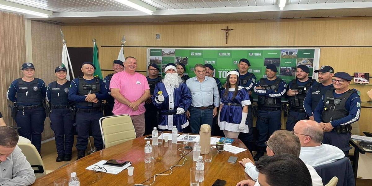 Guarda Municipal de Toledo lança o projeto Papai Noel Azul-Marinho 2024