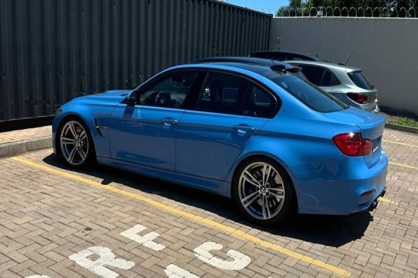 Polícia Civil de Cascavel apreende BMW suspeita de participar de rachas e causar poluição sonora