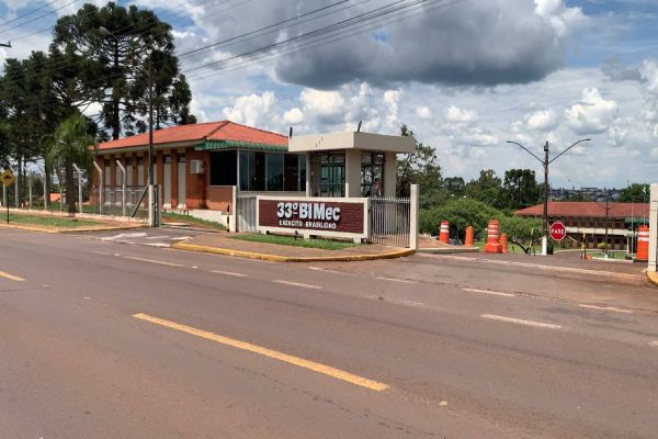 Cinco militares são punidos após furto de armamento em quartel do Paraná