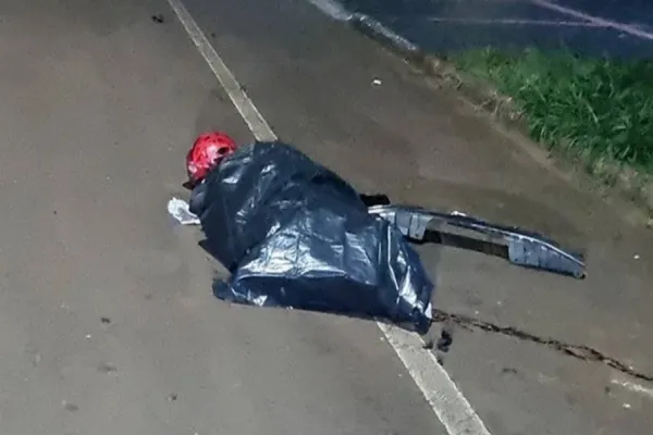 Foto relacionada a notícia: Vigilante morre em grave acidente na Região do Lago em Cascavel; Polícia investiga