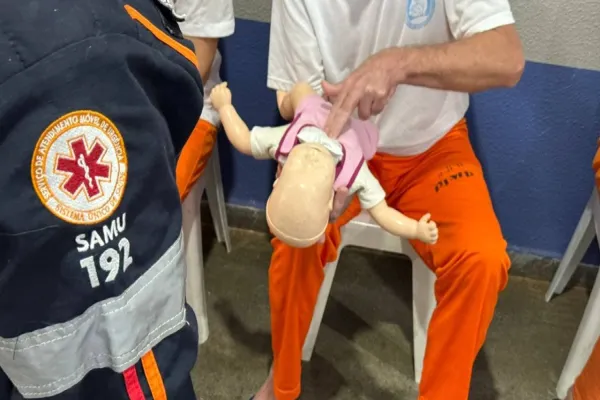 Foto relacionada a notícia: Curso de Primeiros Socorros capacita dez pessoas privadas de liberdade em Cascavel
