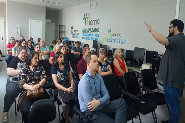 Aposentados do IPMC têm aulas de educação financeira