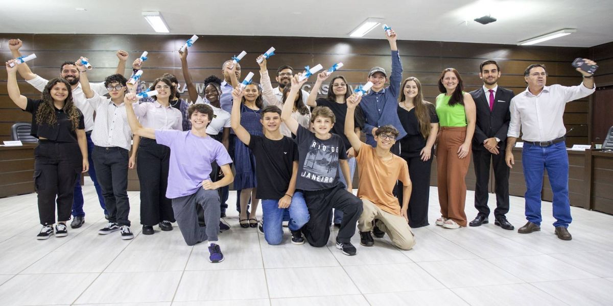 Câmara Jovem de Cascavel encerra o ano com entrega de propostas e celebra participação cívica