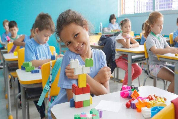 Cascavel conquista Selo Ouro de Alfabetização e está entre as 10 melhores do Brasil