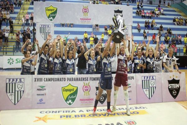 Stein Cascavel é tetracampeão paranaense de futsal feminino em partida emocionante