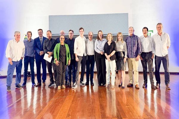 Renato Silva apresenta nova equipe de Secretários Municipais em Cascavel