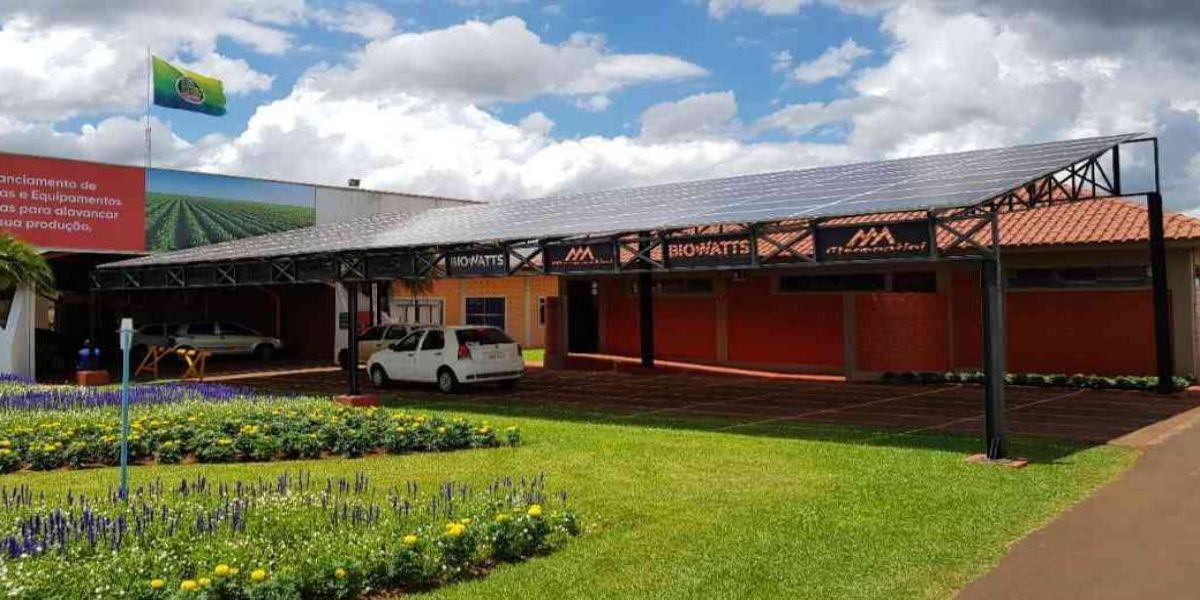 Energia solar já abastece 70% da demanda do parque do Show Rural