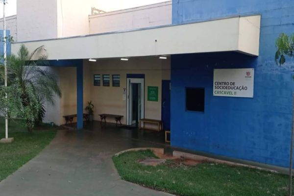 Tumulto em Cense 2 de Cascavel: Adolescentes sobem no telhado e mobilizam equipes de segurança