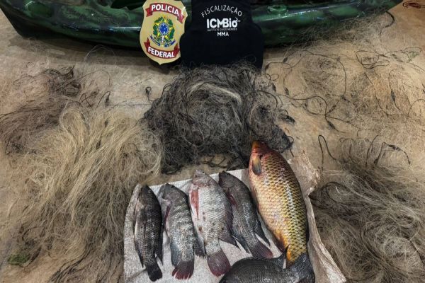 PF e ICMBIO apreendem redes de pesca e 15kg de peixes no Rio Iguaçu, em plena piracema