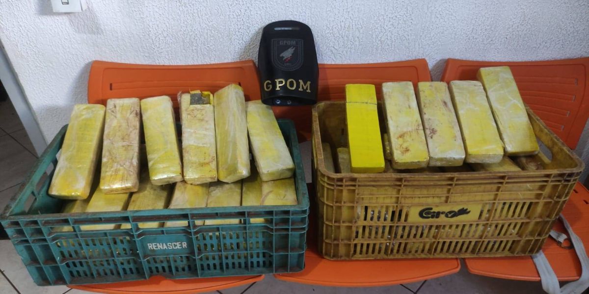 Mulher é presa pela GM de Cascavel com quase 46 quilos de drogas em Foz do Iguaçu