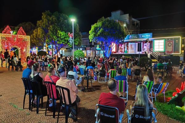 Carreta Itinerante com a peça “Oficina do Senhor Manoel“ encanta púbico em Itaipulândia
