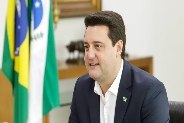 Imagem referente a notícia: Câmara de Cascavel aprova título de cidadão honorário ao governador Ratinho Jr.