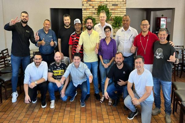 Vereadores reafirmam apoio à candidatura de Tiago Almeida para presidência da Câmara de Cascavel
