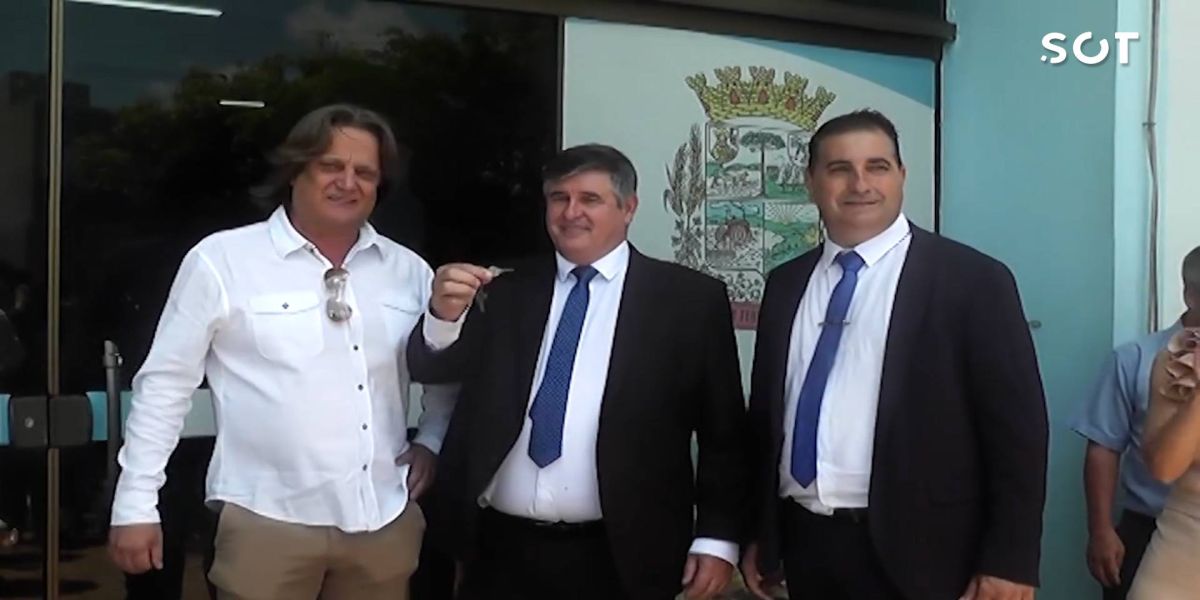 Amarildo Rigolin toma posse para terceiro mandato em Santa Tereza do Oeste