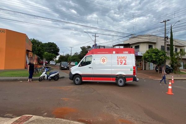 Motociclista sofre ferimentos em colisão com carro na Rua Diamante
