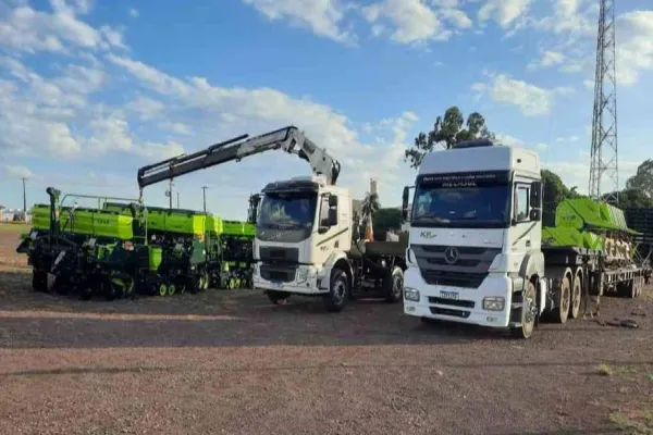 Foto relacionada a notícia: Show Rural recebe primeiras máquinas da edição de 2025