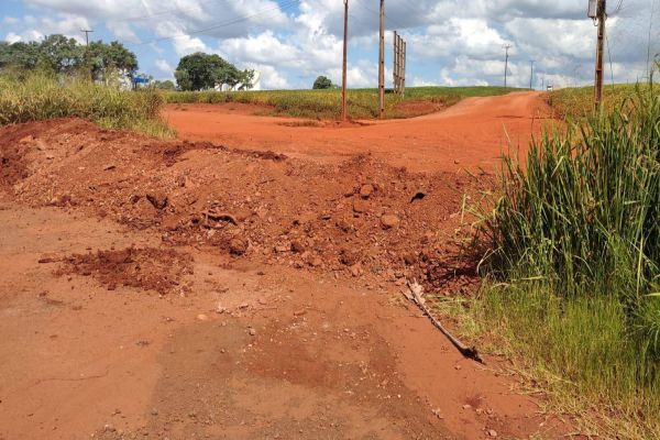 Moradores da Colônia Barreiros em Cascavel relatam dificuldades no acesso da BR-369 após alterações