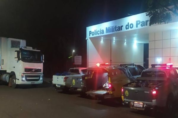 Caminhão com 1,6 tonelada de maconha é apreendido em mecânica de Toledo