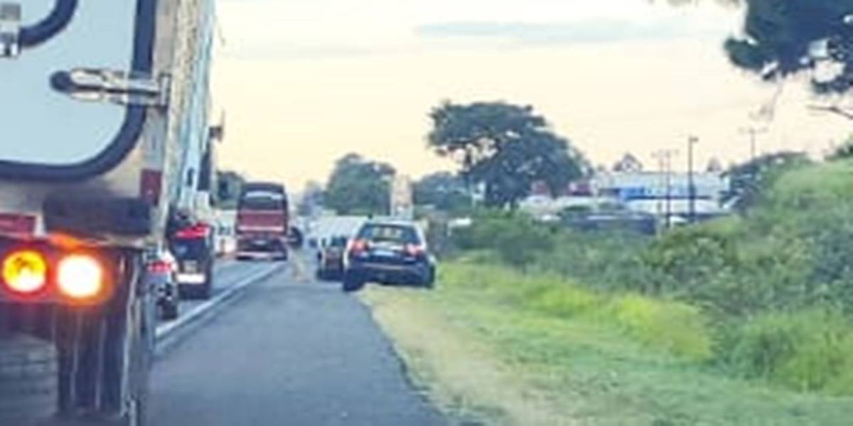 Colisão entre Palio e Strada deixa uma ferida na BR-369 em Cascavel