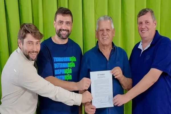 Foto relacionada a notícia: Prefeitura de Corbélia garante conclusão do calçamento na Vila Rural Nossa Senhora da Salete