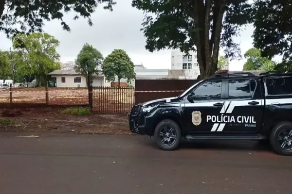 Foto relacionada a notícia: Corpo de mulher é encontrado na Rua Paris, em Toledo; polícia investiga possível homicídio