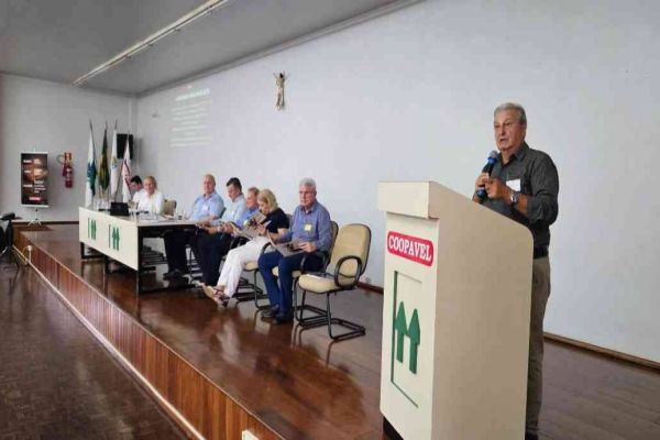 AGO Coopavel: Mesmo desafiador, momento é promissor ao agro, afirma Dilvo