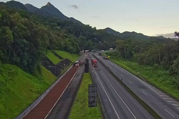 Área de escape da BR-277, salva a vida de motorista de caminhão sem freios