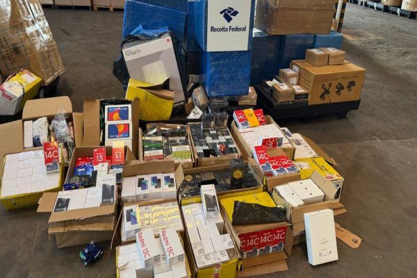 Receita Federal de Cascavel apreende R$ 500 mil em mercadorias em fiscalização de e-commerce