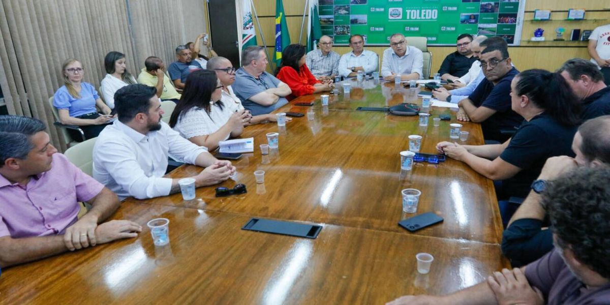 Reforma administrativa da Prefeitura de Toledo é apresentada aos vereadores