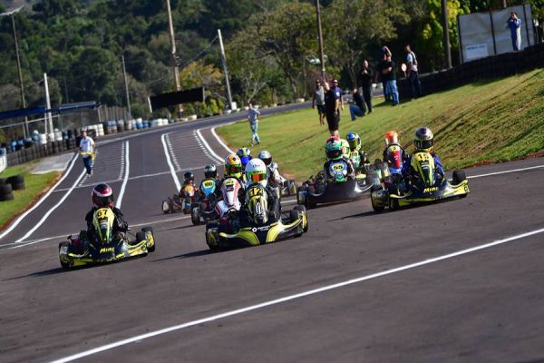 Paraná abre a temporada de kart com a 1ª etapa do Metropolitano de Cascavel