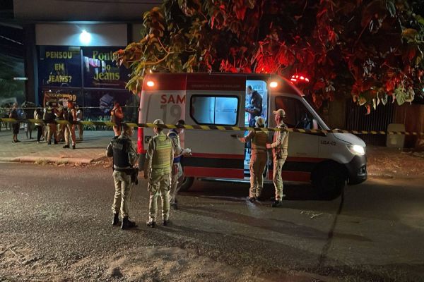 Jovem de 19 anos fica em estado grave após ser baleado em imóvel no Jardim Clarito em Cascavel