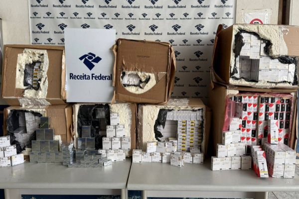 Receita Federal apreende R$ 620 mil em cigarros eletrônicos e medicamentos em Cascavel