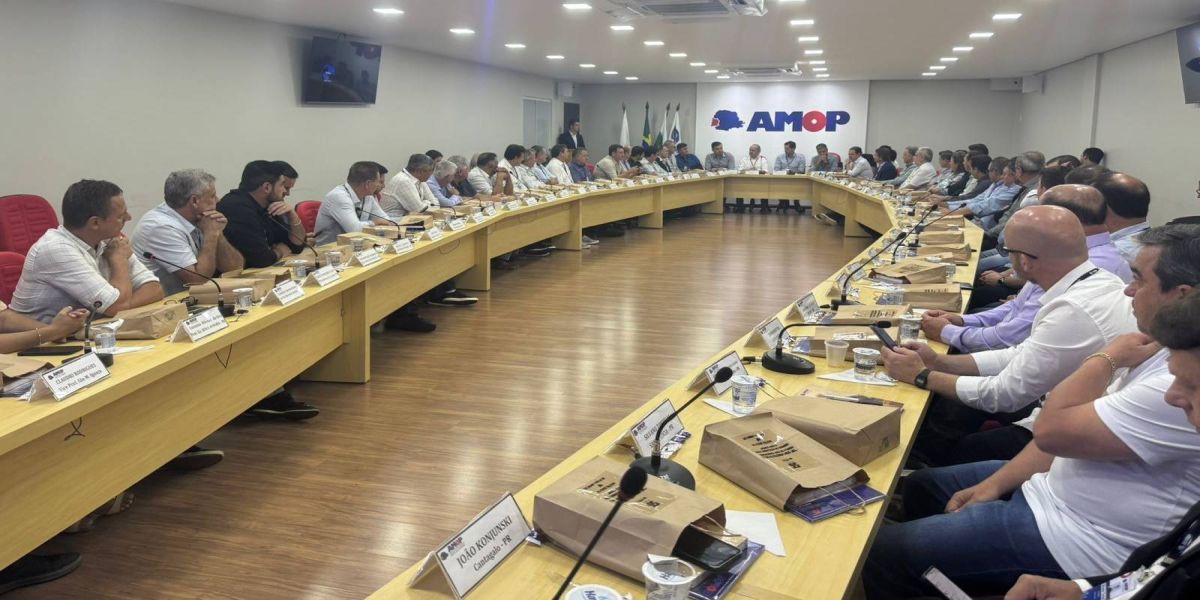 Foz do Iguaçu retorna à AMOP após 24 anos e reforça integração regional