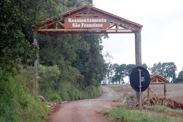 Cenário de paisagens naturais, Reassentamento São Francisco ganha pórtico em Cascavel