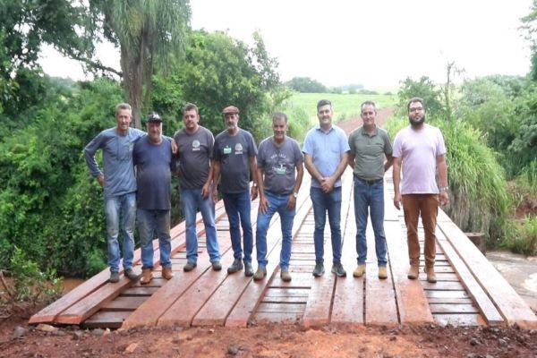 Entrega da reforma de ponte é celebrada por Toledo e São Pedro do Iguaçu