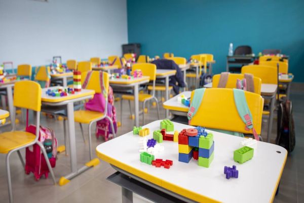 Comissão pede à secretária Márcia Baldini o Plano de Ação da Educação para 2025