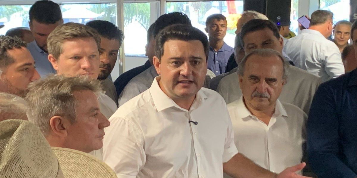 Ratinho Junior se coloca como opção para 2026, mas destaca decisão partidária