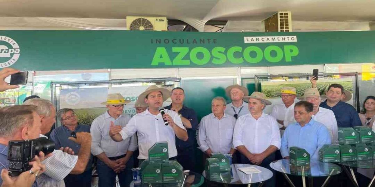 Em evento com Ratinho e líderes, Embrapa e Biocoop lançam inoculante para milho