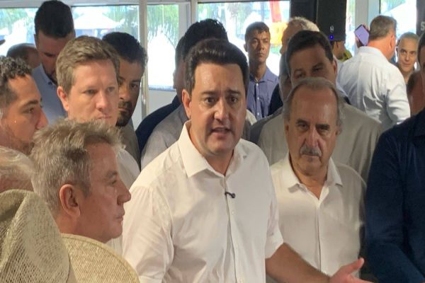 Imagem referente a notícia: Ratinho Junior se coloca como opção para 2026, mas destaca decisão partidária