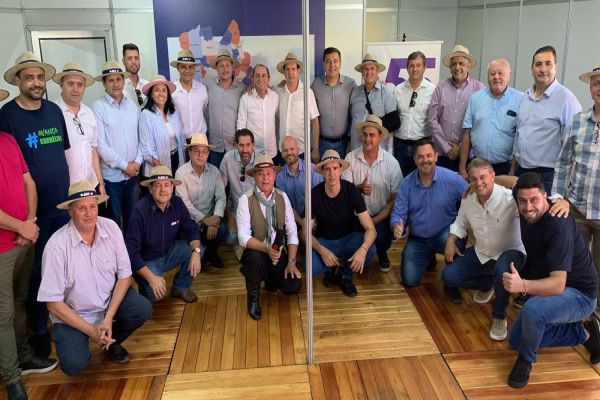 Casa dos Prefeitos é palco de encontros com políticos de todo o país no Show Rural